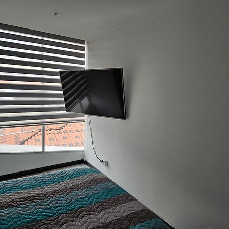 Hermoso Departamento, Centrico Y Tranquilo Quito Exterior photo