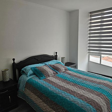 Hermoso Departamento, Centrico Y Tranquilo Quito Exterior photo
