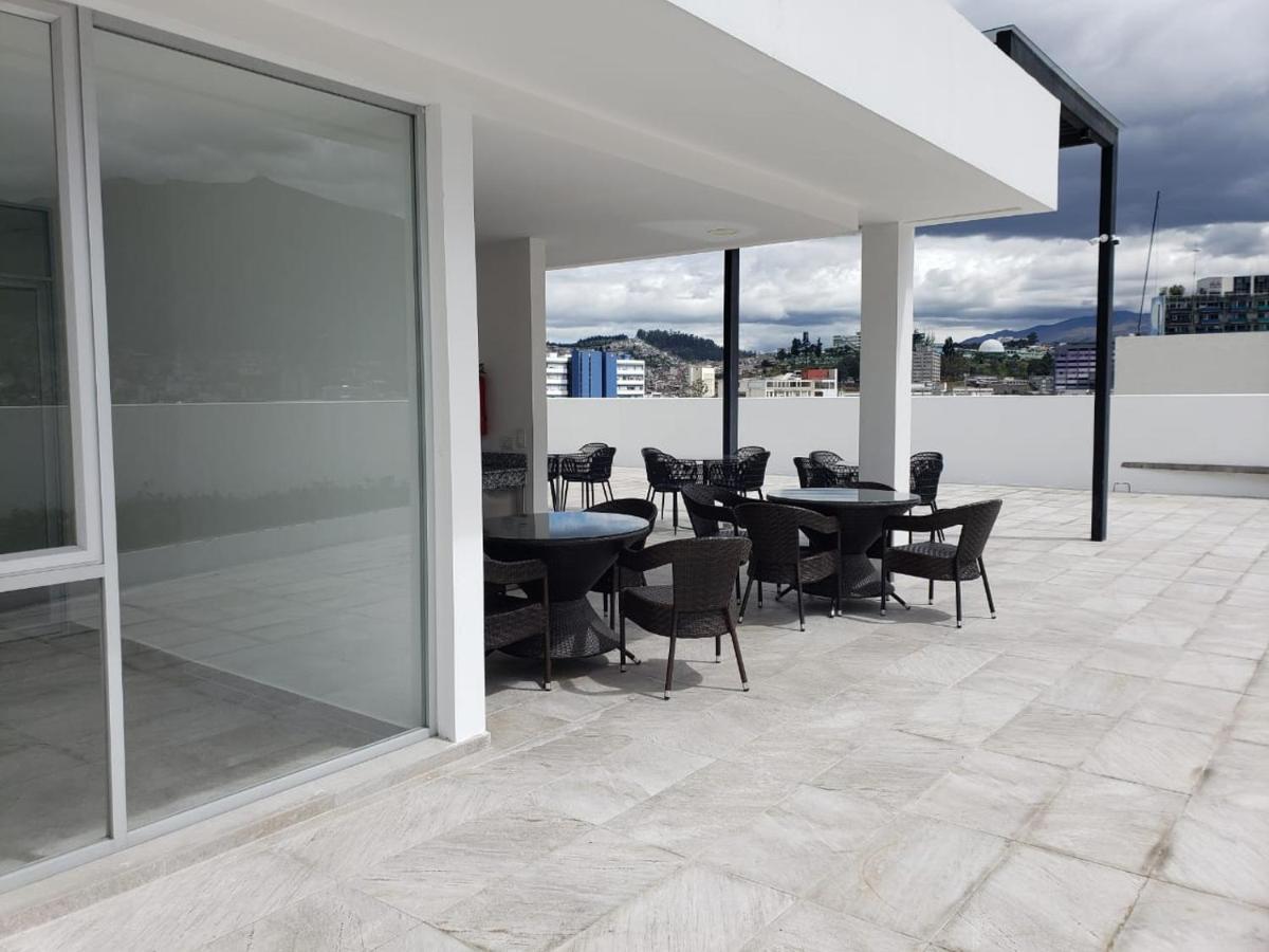 Hermoso Departamento, Centrico Y Tranquilo Quito Exterior photo